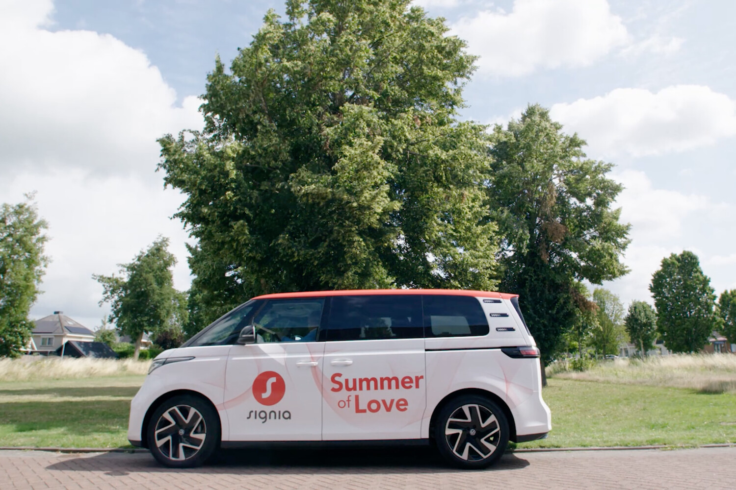 Signia Summer of Love Campagne